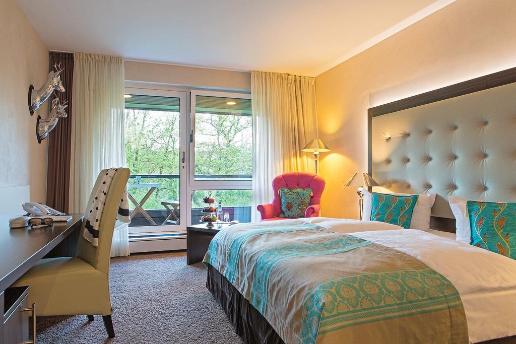 Schlosshotel Rettershof Kelkheim Eksteriør billede