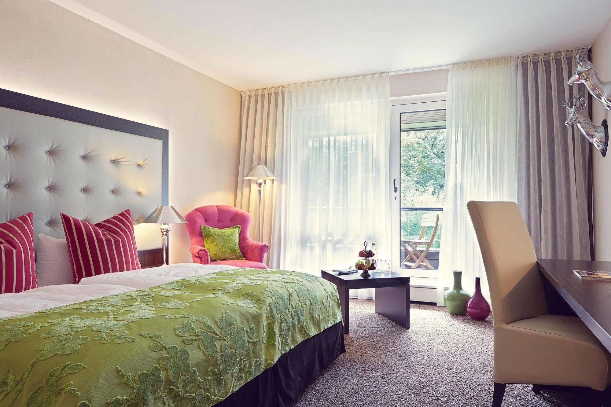 Schlosshotel Rettershof Kelkheim Eksteriør billede